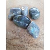 Pierre roulée labradorite de 2.5 a 3.5cm