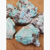 Pierre brute amazonite de Madagascar