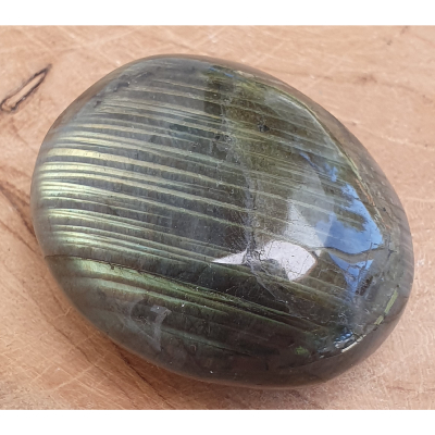 Galet labradorite 55GR