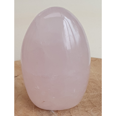 forme libre quartz rose 223gr