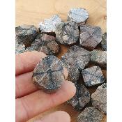 Pierres chiastolite roulées