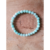 Bracelet amazonite du Pérou  sur fil élastique et perles de 6mm de diamètres